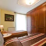 Miriam Sea Front Jacuzzi Апартаменты Джардини-Наксос