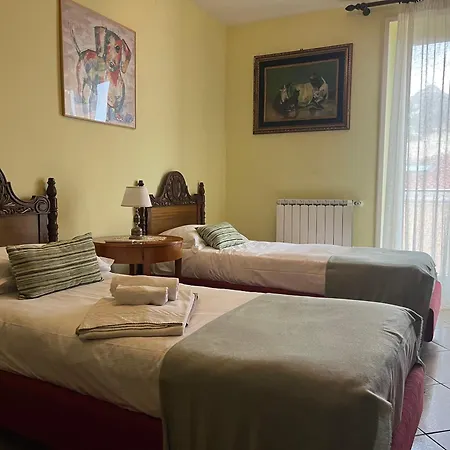 Miriam Sea Front Jacuzzi Appartement *