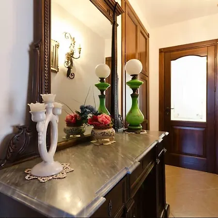 Miriam Sea Front Jacuzzi Апартаменти Джардіні-Наксос