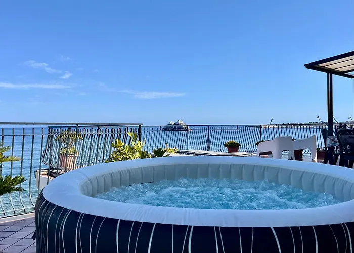 Miriam Sea Front Jacuzzi *