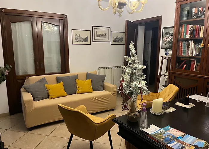 Miriam Sea Front Jacuzzi Apartment