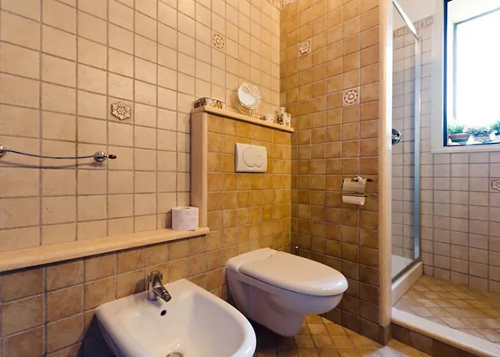 Miriam Sea Front Jacuzzi Apartment