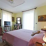 Miriam Sea Front Jacuzzi