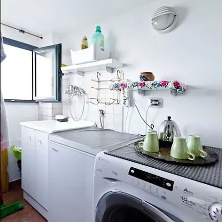 Miriam Sea Front Jacuzzi גיארדיני נאקסוס