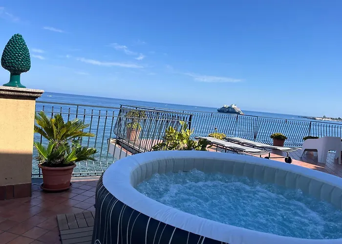 Miriam Sea Front Jacuzzi *