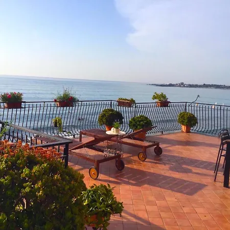 Miriam Sea Front Jacuzzi Lejlighed *